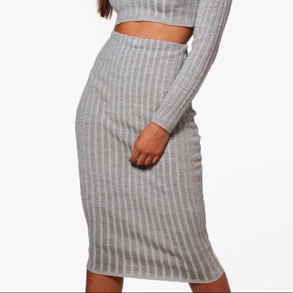 NOT FOR SALE RIGHT NOW! 
NWT BOOHOO Gray Rib Knit Pencil Skirt Size Large - Picture 1 of 8